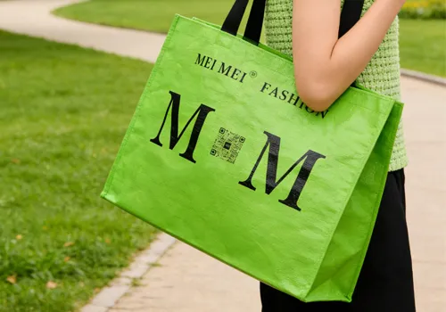 Recyclable Laminated PP Woven Shopping Bag Waterproof Portable Custom Printed Tote Bag